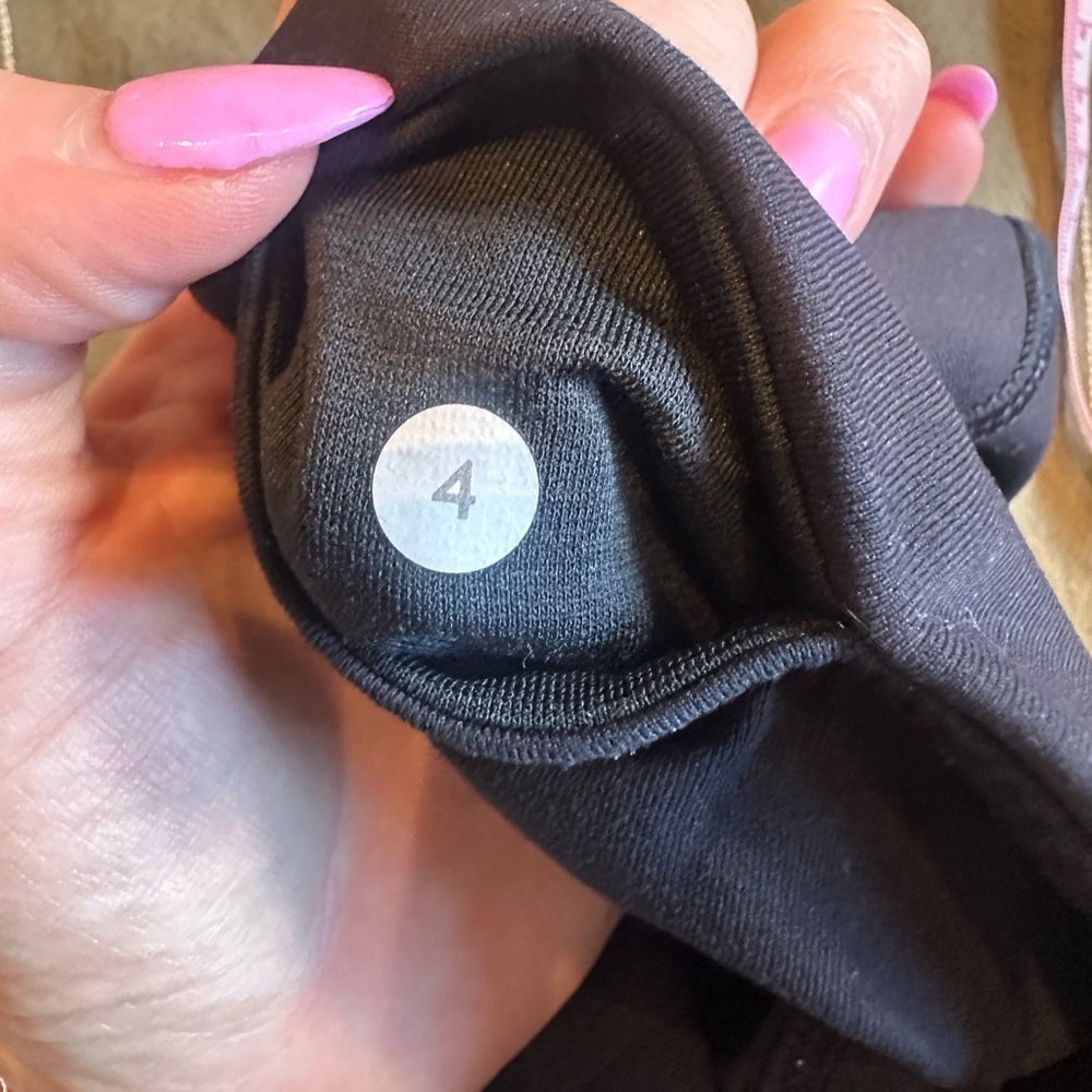 Lululemon Align High-Rise Crop Leggings 23” with Pockets Black Size 4 - Picture 10 of 11